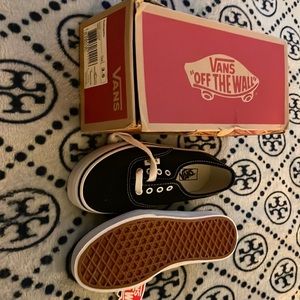 Vans Authentic Kids Black & White size 3.5